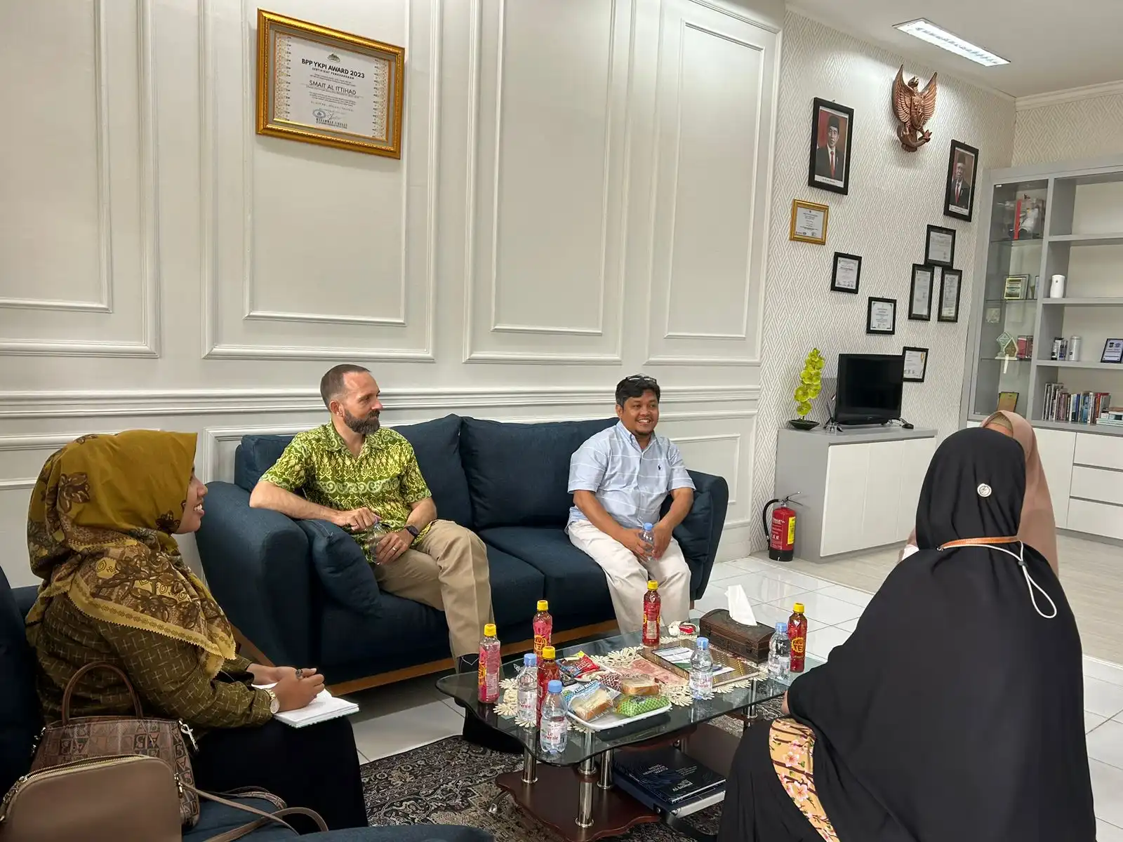 ENGLISH CONVERSATION WITH NATIVE SPEAKER